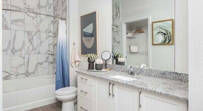 22000 Bellaire Blvd in Richmond, TX - Building Photo - Building Photo