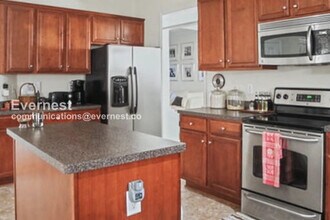 2938 Patriots Landing Dr in Quinton, VA - Building Photo - Building Photo