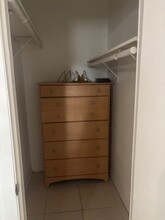 1420 N 69th Way in Hollywood, FL - Foto de edificio - Building Photo