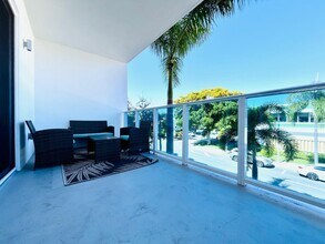 1 S Palmway in Lake Worth Beach, FL - Building Photo - Building Photo