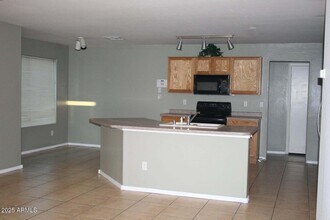 6874 W Townley Ave in Peoria, AZ - Building Photo - Building Photo