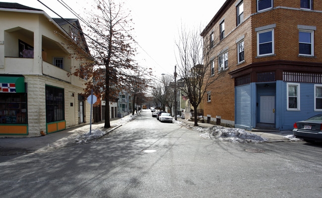 20 Palmer St in Salem, MA - Foto de edificio - Building Photo