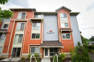 Blanton Commons Apartments in Beaverton, O... in Beaverton, OR - Building Photo - Building Photo