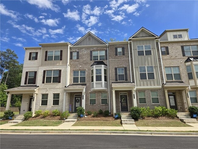 property at 556 Amarante Cir