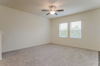 1308 Solace Wy in Rolesville, NC - Foto de edificio - Building Photo