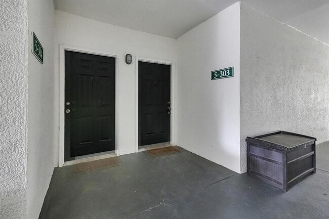 2705 Maitland Crossing Way in Orlando, FL - Building Photo - Building Photo