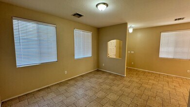 4114 Sparrow Rock St in Las Vegas, NV - Building Photo - Building Photo