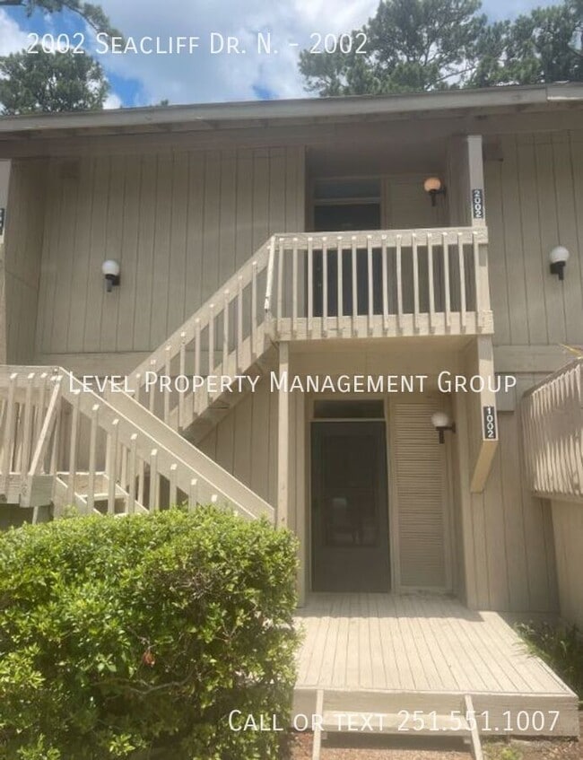 property at 2002 Sea Cliff Dr N