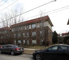 15 SHERWOOD AVE. in Toronto, ON - Building Photo
