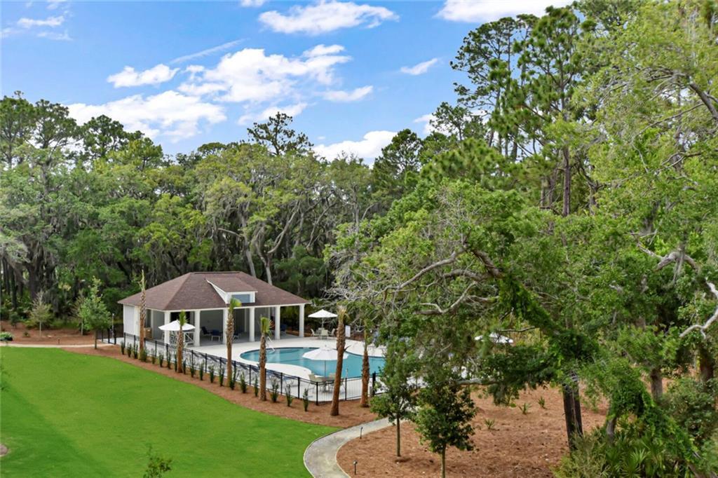 205 Harbor Rd in Jekyll Island, GA - Foto de edificio