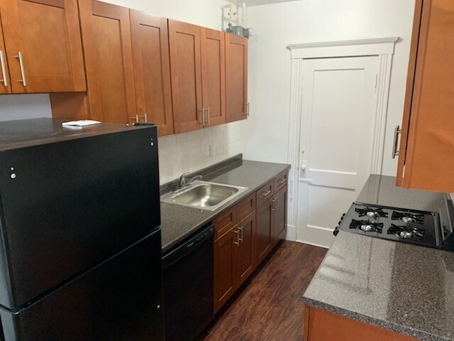 227 Park Dr, Unit 7 in Boston, MA - Building Photo