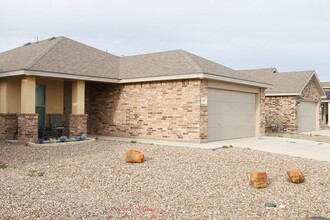 1327 Masquerade Blvd in Odessa, TX - Building Photo - Building Photo