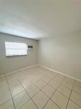 325 NW 15th St in Pompano Beach, FL - Building Photo - Building Photo