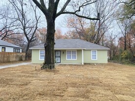 3490 Ardmore St in Memphis, TN - Foto de edificio - Building Photo