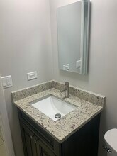 1705 W Victoria Dr, Unit 203 in Mount Prospect, IL - Building Photo - Building Photo