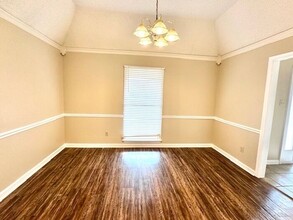 2005 Chimneyrock Blvd E in Cordova, TN - Building Photo - Building Photo