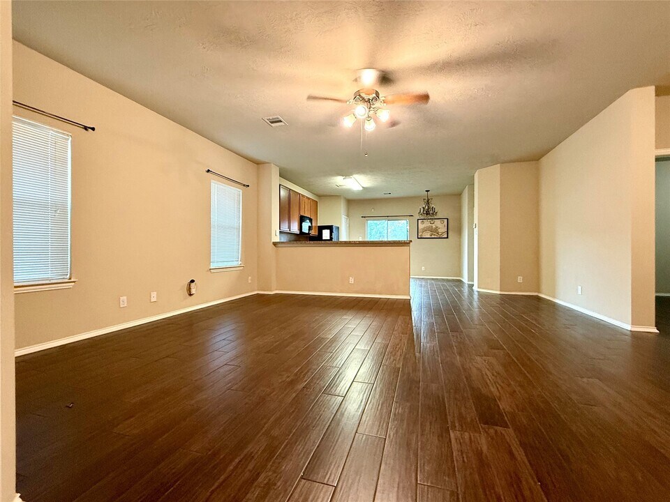 6707 Enchanted Crest Dr in Katy, TX - Building Photo