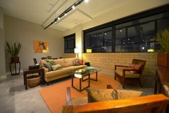 Laclede Lofts in St. Louis, MO - Building Photo - Building Photo