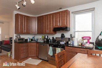 2616 N Marshfield Ave, Unit M00H in Chicago, IL - Building Photo - Building Photo