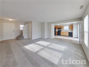 7665 Mansfield Way in Ingalls, IN - Foto de edificio - Building Photo