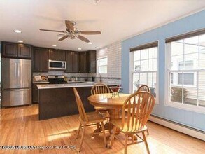 12 Paradise Blvd in Toms River, NJ - Foto de edificio - Building Photo