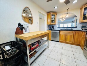 750 N Ocean Blvd, Unit 750 N Ocean Boulevard 200 in Pompano Beach, FL - Building Photo - Building Photo