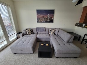 400 Washington Ave, Unit 310 in Bremerton, WA - Foto de edificio - Building Photo