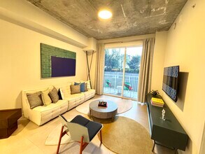 1941 NW 3rd Ave, Unit A19 in Miami, FL - Foto de edificio - Building Photo