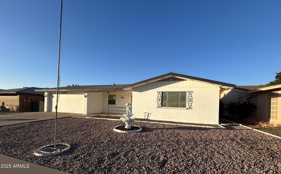 5132 E Emelita Cir in Mesa, AZ - Building Photo