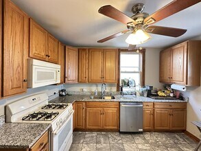3532 N Elston Ave, Unit J03P in Chicago, IL - Building Photo - Building Photo