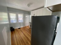 7 Bay State Ave, Unit 1 in Somerville, MA - Foto de edificio - Building Photo