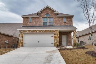 3905 Oak Crk Cir