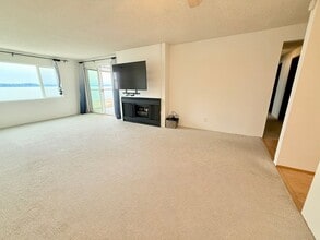 10203 47th Ave SW in Seattle, WA - Building Photo - Building Photo