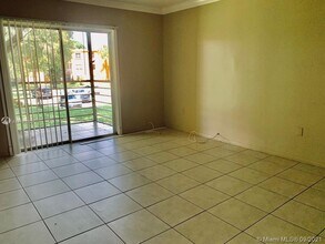 4354 NW 9th Ave-Unit -14-2C in Pompano Beach, FL - Building Photo - Building Photo