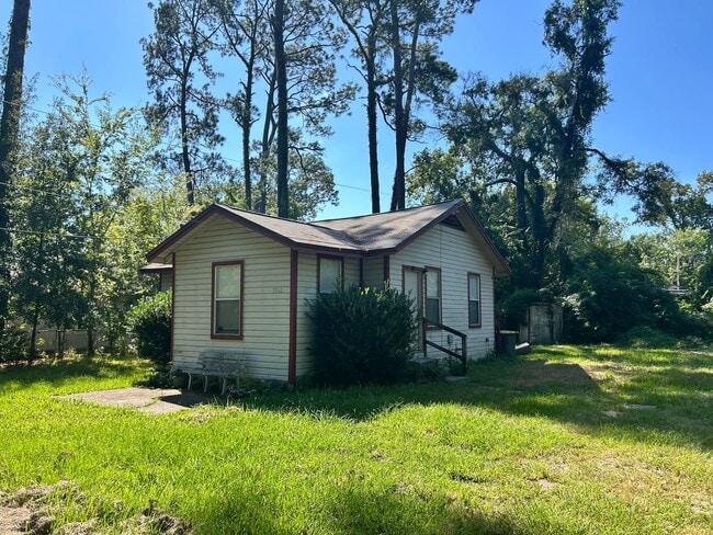property at 3516 Phyllis St