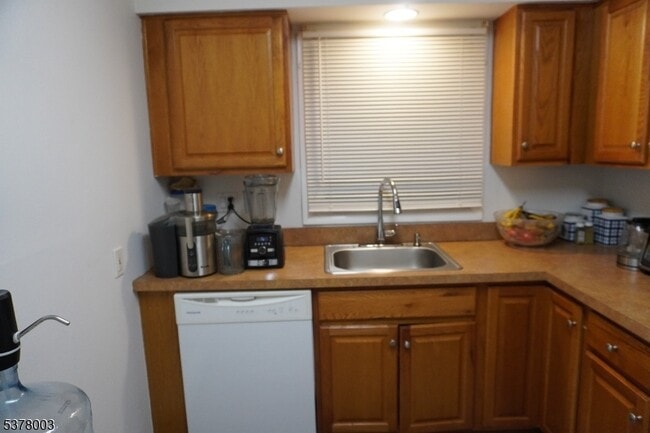 53 Union St in Montclair, NJ - Building Photo - Building Photo