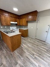 923 N 28th St in Van Buren, AR - Building Photo - Building Photo