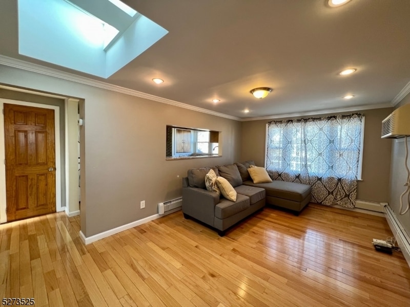 29 Montclair Ave, Unit 2 in Clifton, NJ - Building Photo