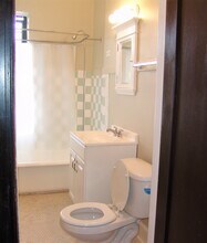 4554 Malden St-Unit -302 in Chicago, IL - Building Photo - Building Photo