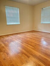 1007 Thomason St in Huntsville, TX - Building Photo - Building Photo