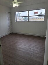 9373 Fontainebleau Blvd in Miami, FL - Building Photo - Building Photo