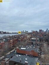 483 Beacon St, Unit 96 in Boston, MA - Foto de edificio - Building Photo