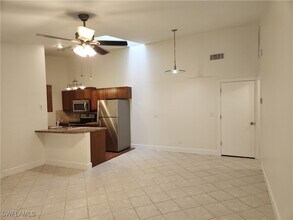 822 SW 47th Terrace in Cape Coral, FL - Foto de edificio - Building Photo