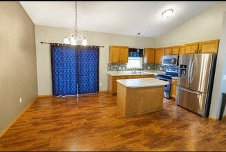 20479 June Grass Dr in Big Lake, MN - Building Photo - Building Photo