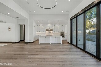 20765 Parc Forêt Dr in Reno, NV - Foto de edificio - Building Photo