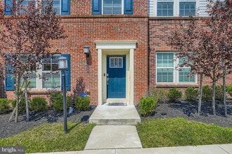 7588 Warburg Way in Elkridge, MD - Building Photo - Building Photo