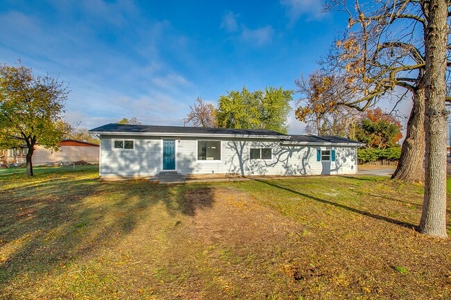 8000 W Dorian St