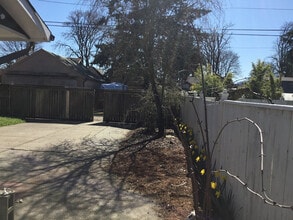 1245 W 4th Aly in Eugene, OR - Building Photo - Building Photo