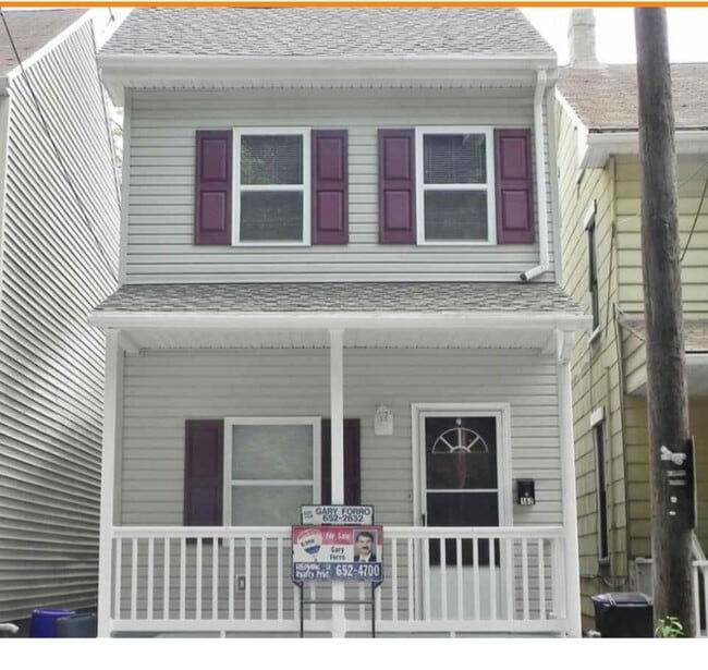 162 N 2nd St