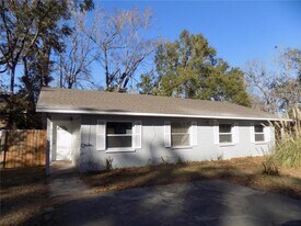 6124 SW 10th Pl in Gainesville, FL - Building Photo